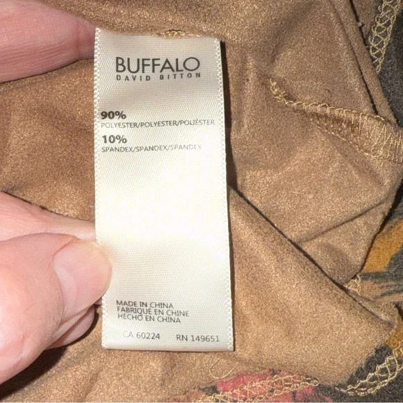 Buffalo Floral Butterfly Tee Earthy Brown Short Sleeve Soft Top - Picture 6 of 8